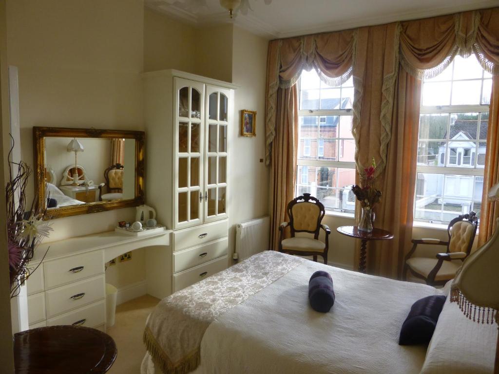 The Blarney Stone Guesthouse Cork Room photo